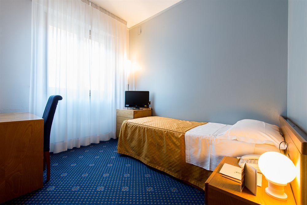 Hotel Terme Vittorio Veneto Buitenkant foto