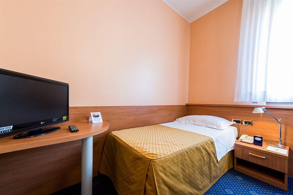 Hotel Terme Vittorio Veneto Buitenkant foto